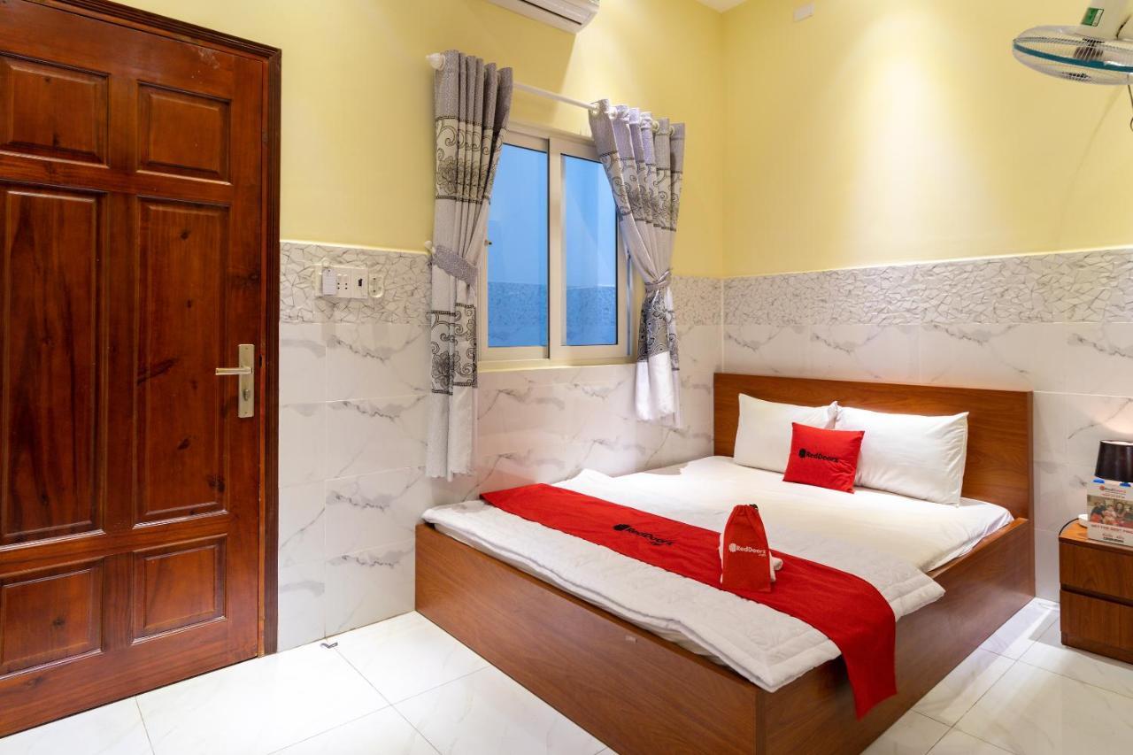 Reddoorz Near Etown 4 Hotel Ho Şi Min Exterior foto